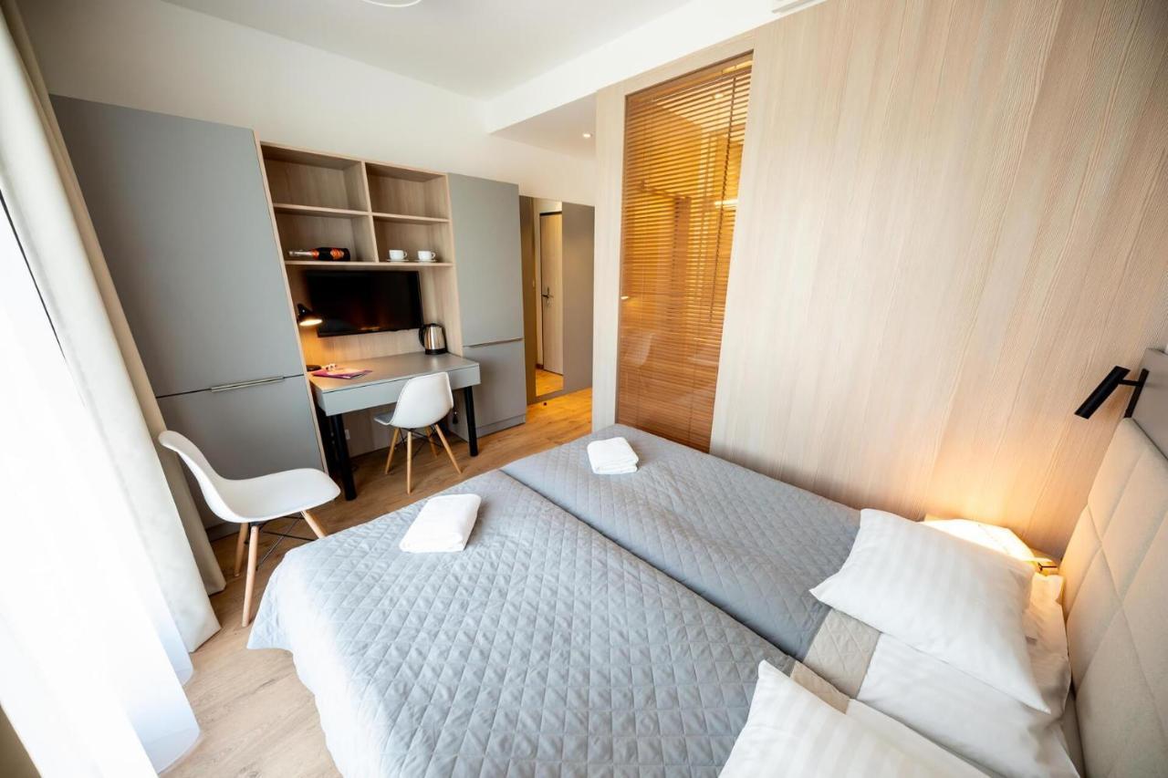 Good Wolska Residence 바르샤바 외부 사진